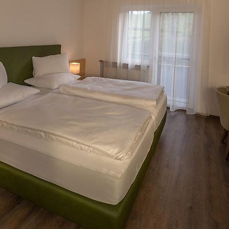 Hotel Gruenes Tuerl Bad Schallerbach Exterior foto