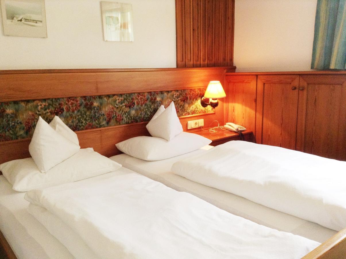 Hotel Gruenes Tuerl Bad Schallerbach Cameră foto